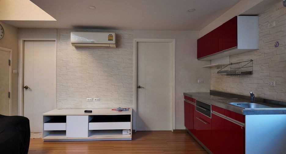 For sale 2 Beds condo in Lak Si, Bangkok