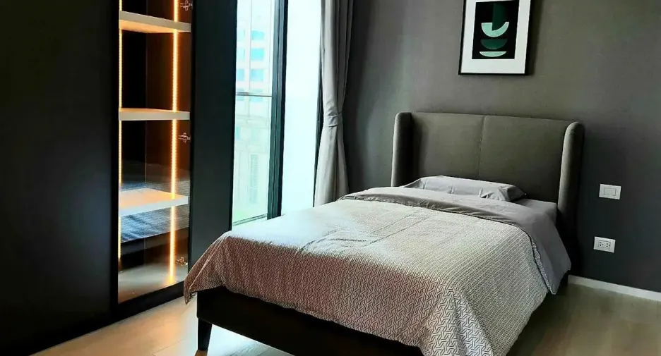 À louer 2 chambres condo à Pathum Wan, Bangkok
