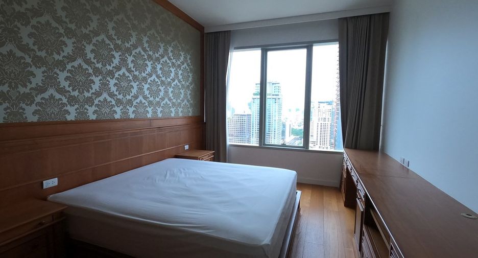 Condo en alquiler de 3 habitaciones en Pathum Wan, Bangkok