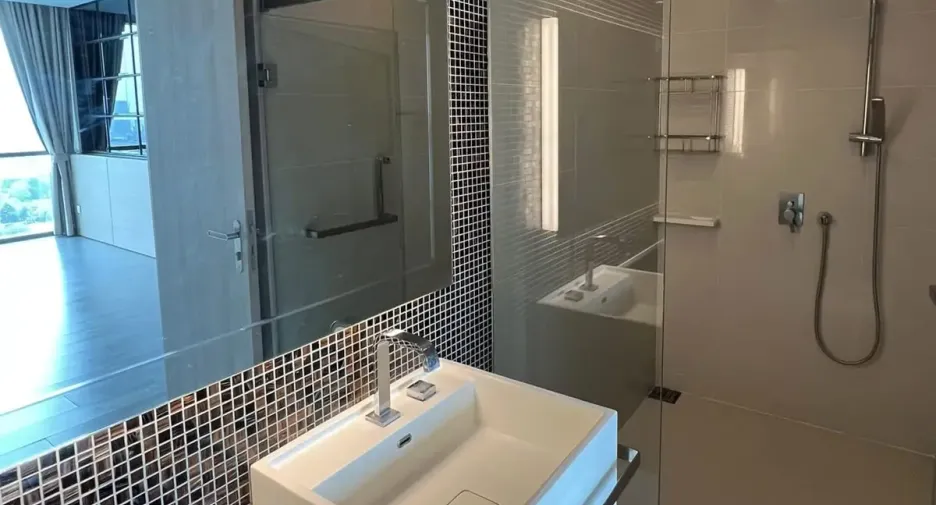 Продажа 2 спальни кондо в Банг Суе, Бангкок