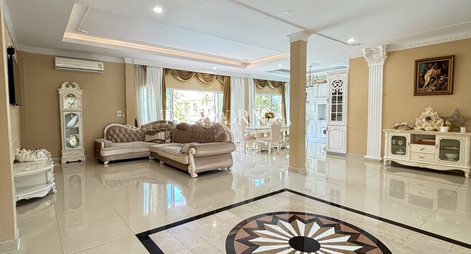 For sale 3 bed house in Bang Lamung, Chonburi