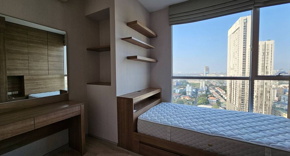 For sale 2 bed condo in Phaya Thai, Bangkok