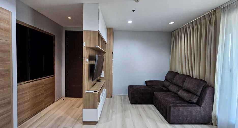 For sale 2 bed condo in Phaya Thai, Bangkok