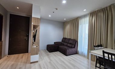 For sale 2 bed condo in Phaya Thai, Bangkok