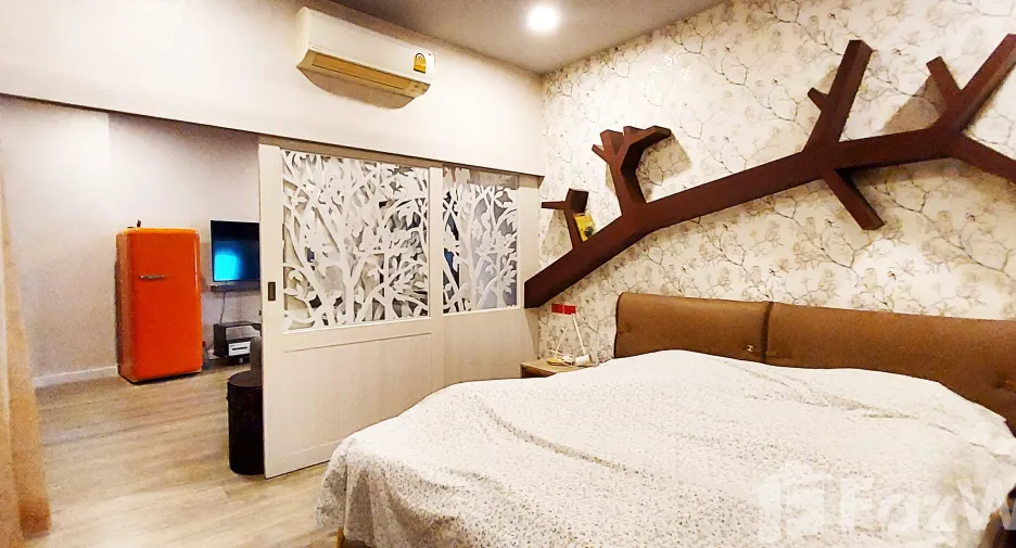 For sale 4 bed condo in Ban Chang, Rayong