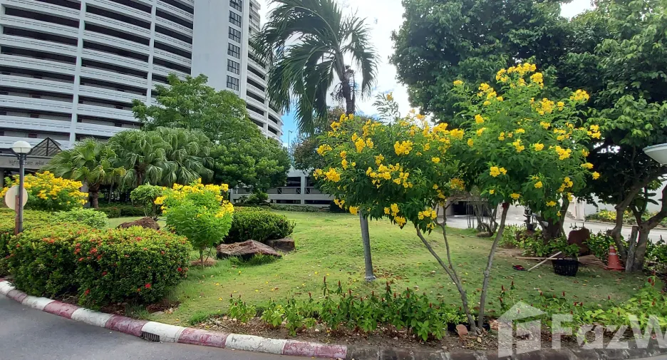 For sale 4 bed condo in Ban Chang, Rayong