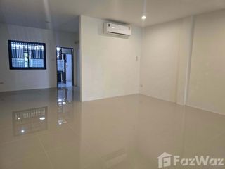 For rent 3 bed townhouse in Pak Kret, Nonthaburi