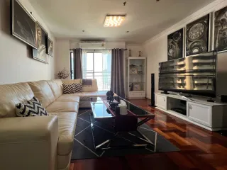 For sale 2 bed condo in Watthana, Bangkok