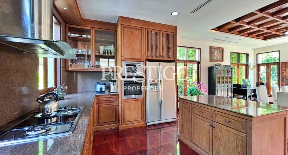 Casa en venta de 3 habitaciones en Sattahip, Chonburi