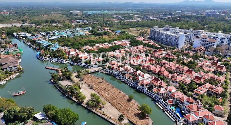 Casa en venta de 3 habitaciones en Sattahip, Chonburi