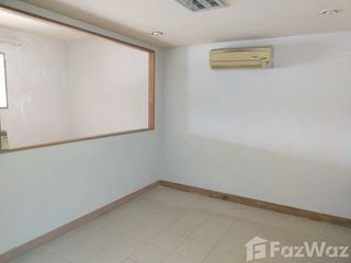 For sale 4 Beds retail Space in Mueang Chumphon, Chumphon