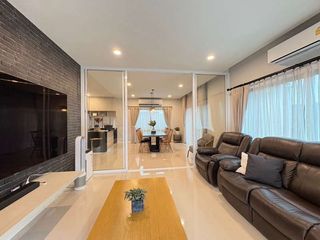 For rent and for sale 4 bed house in Lam Luk Ka, Pathum Thani