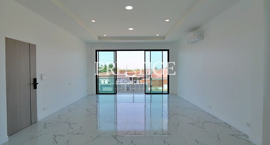 For rent 4 bedrooms house in Bang Lamung, Chonburi