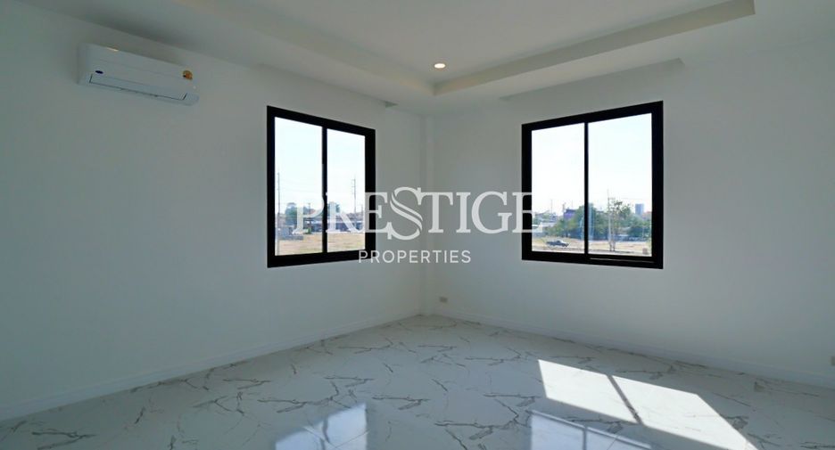 For rent 4 bedrooms house in Bang Lamung, Chonburi