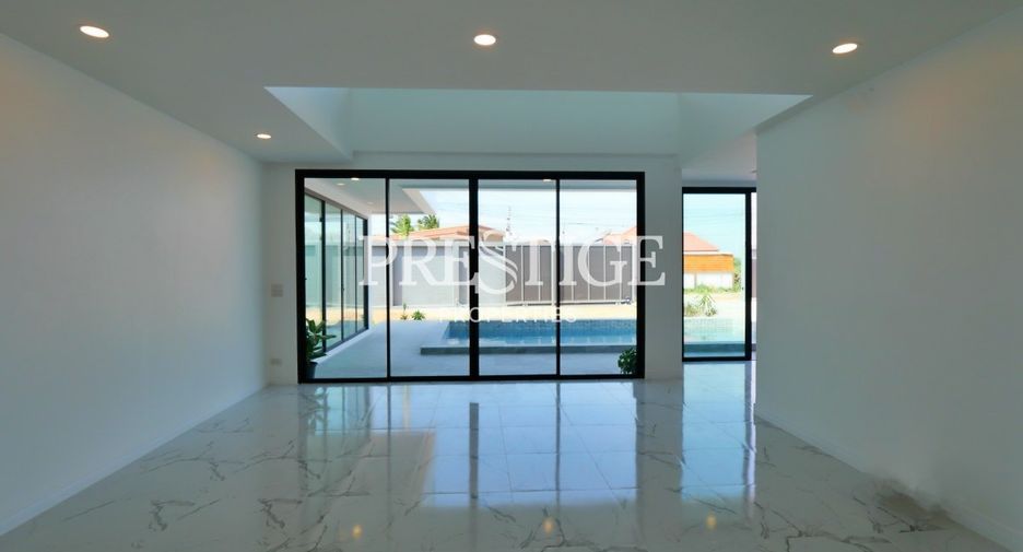 For rent 4 bedrooms house in Bang Lamung, Chonburi