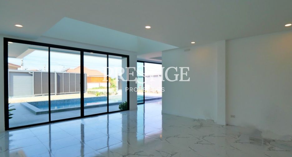 For rent 4 bedrooms house in Bang Lamung, Chonburi