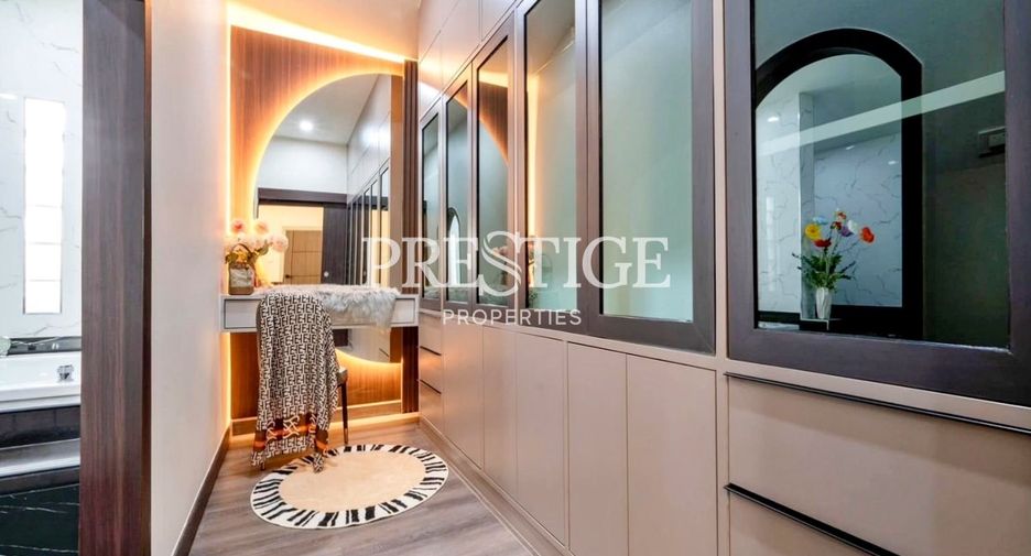 For sale 4 bedrooms house in Bang Lamung, Chonburi
