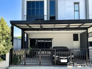 For sale 4 bed townhouse in Sai Mai, Bangkok