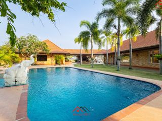 For sale 5 bed house in Sattahip, Chonburi