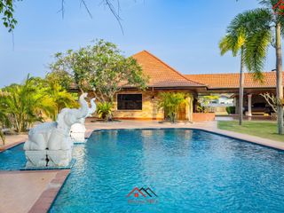 For sale 5 bed house in Sattahip, Chonburi