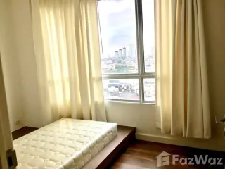 For rent 2 bed condo in Thon Buri, Bangkok