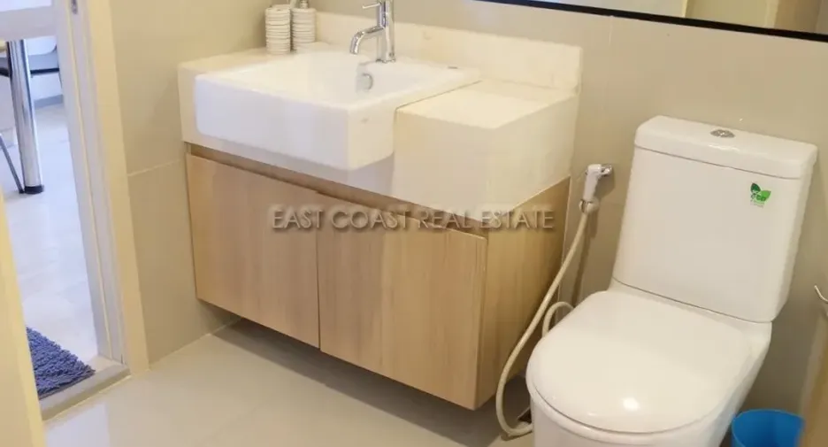 For rent and for sale 1 bed condo in Bang Lamung, Chonburi