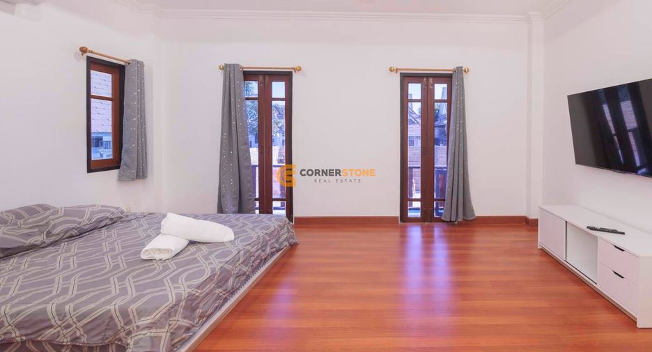 For sale 3 bedrooms house in East Pattaya, Pattaya