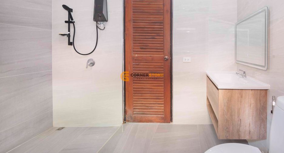 For sale 3 bedrooms house in East Pattaya, Pattaya