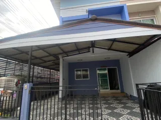 For sale 3 bed townhouse in Bang Pa-in, Phra Nakhon Si Ayutthaya