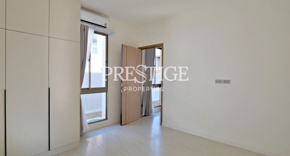 For sale 4 bedrooms house in Bang Lamung, Chonburi
