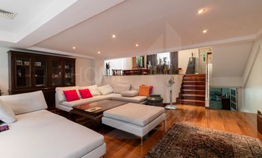 For rent 5 bed house in Watthana, Bangkok