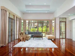 ให้เช่า 1 เตียง บ้านเดี่ยว ใน วัฒนา, กรุงเทพฯ