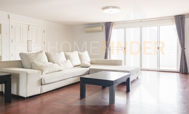 For rent 3 bed house in Watthana, Bangkok