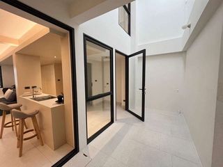 For sale 2 bed townhouse in Khlong Toei, Bangkok