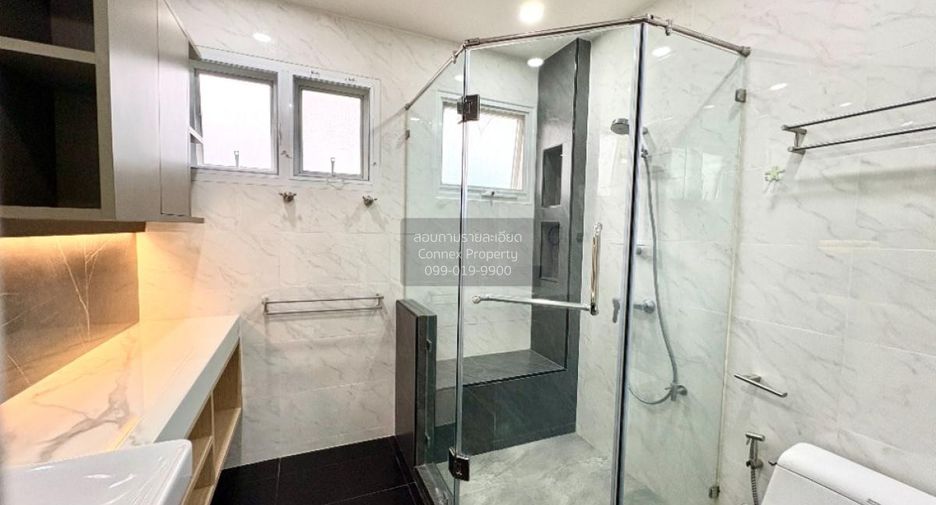 For rent 3 bedrooms house in Phasi Charoen, Bangkok