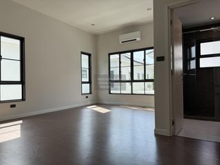 出租 4 卧室 独立屋 在 Bang Phli, Samut Prakan