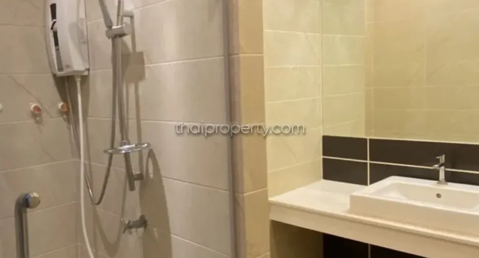For rent and for sale 1 bed condo in Bang Lamung, Chonburi