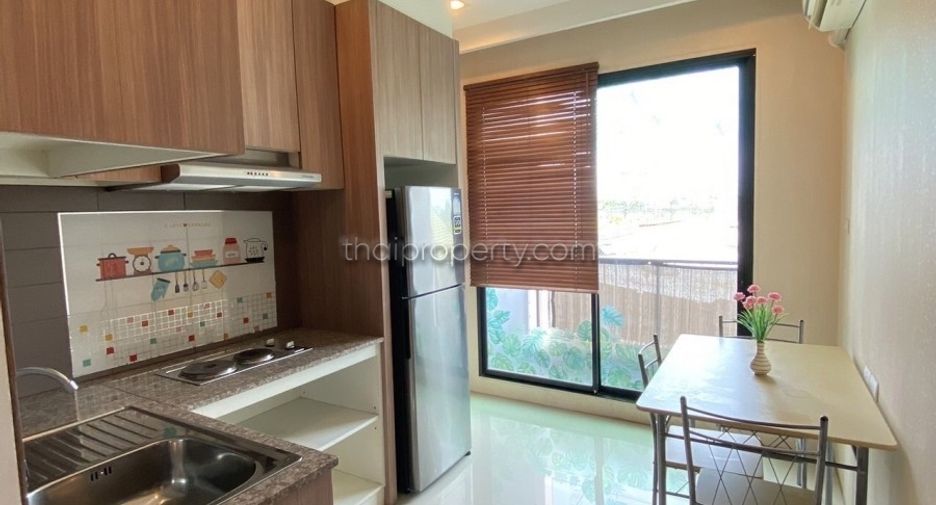 出售 和 出租 1 卧室 公寓 在 Bang Lamung, Chon Buri