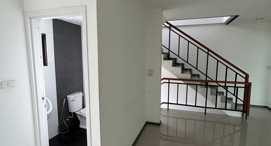 For rent スタジオ house in Lam Luk Ka, Pathum Thani