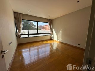 For rent 4 bed house in Huai Khwang, Bangkok