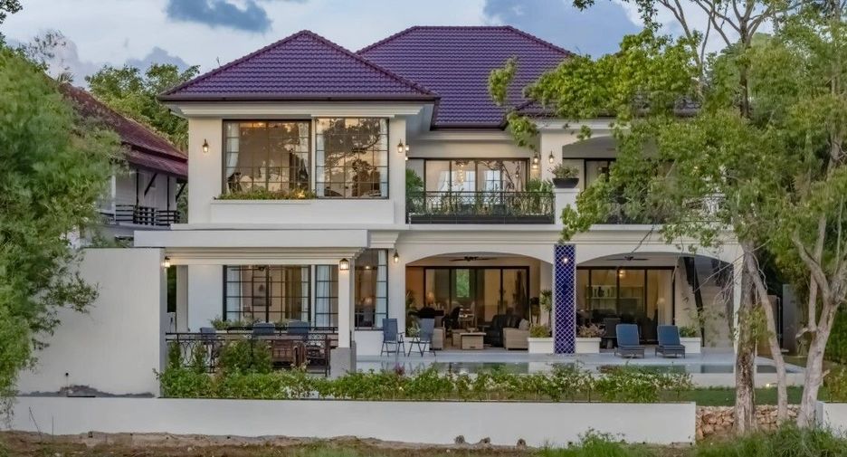 For sale 8 bed villa in Thalang, Phuket