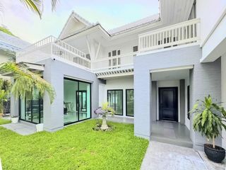 For sale 5 Beds house in Bang Khen, Bangkok