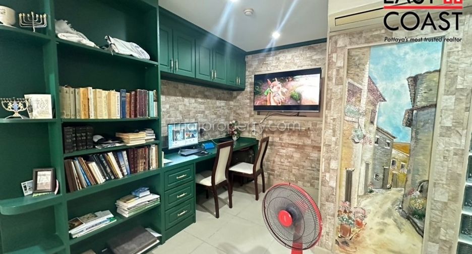 For sale 2 bedrooms condo in Jomtien, Pattaya