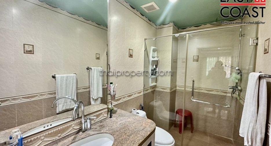 For sale 2 bedrooms condo in Jomtien, Pattaya