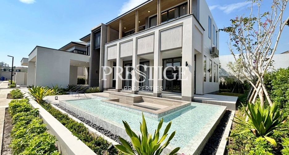 For sale 4 bedrooms house in Bang Lamung, Chonburi