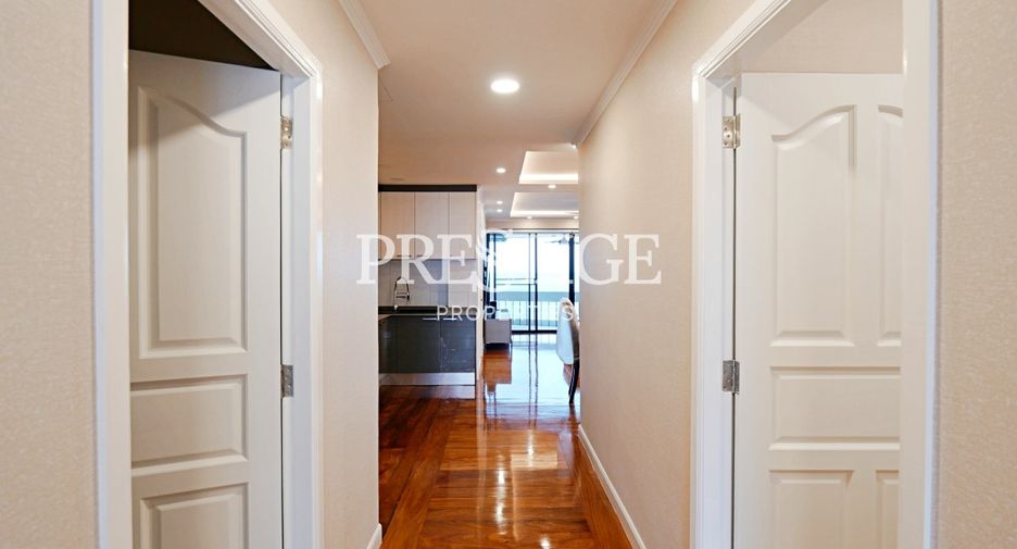 For sale 3 bedrooms condo in Bang Lamung, Chonburi