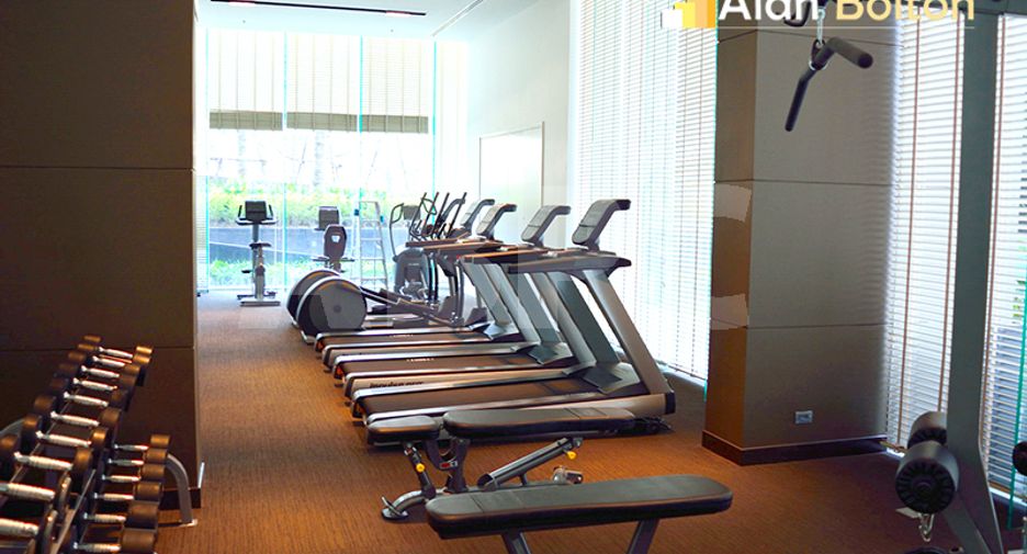For sale 2 ベッドルーム condo in Bang Lamung, Chonburi