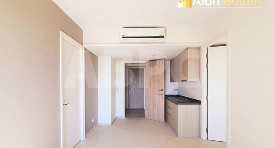 For sale 2 ベッドルーム condo in Bang Lamung, Chonburi