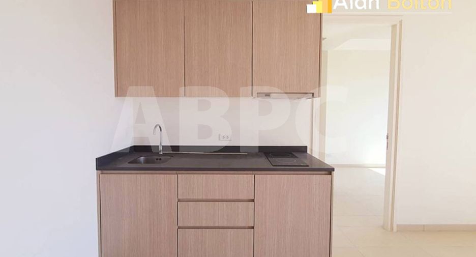 For sale 2 ベッドルーム condo in Bang Lamung, Chonburi