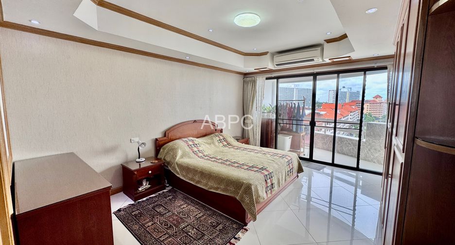 For sale 3 bedrooms condo in Bang Lamung, Chonburi